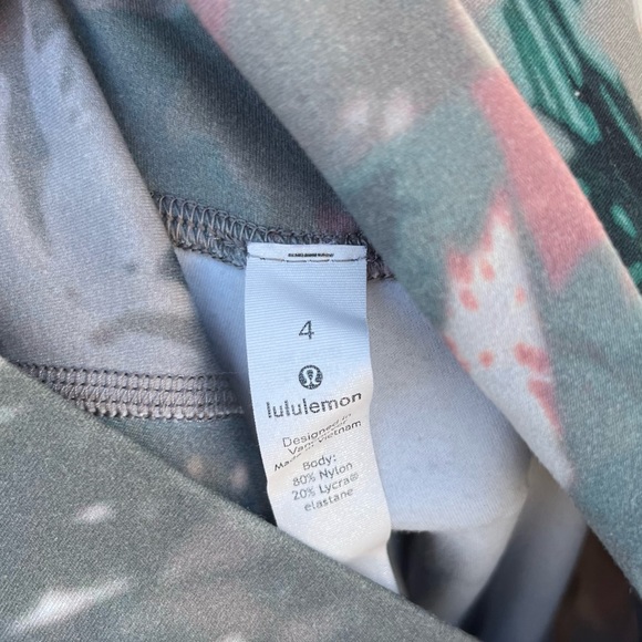 Lululemon - Align Pant 28" Leggings in Untamed Nature - Picture 6 of 6